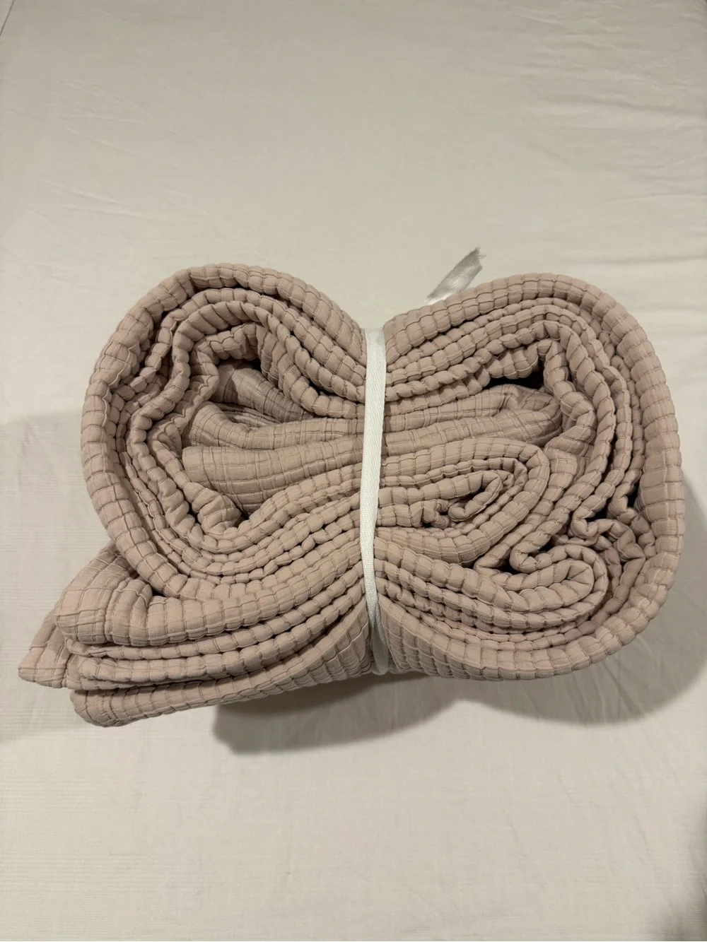 New Quince Organic Ribbed Cotton Coverlet Set King/CalKing MSRP $154 - Sand